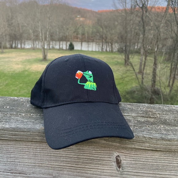 Kermit the frog hat - Picture 4 of 5